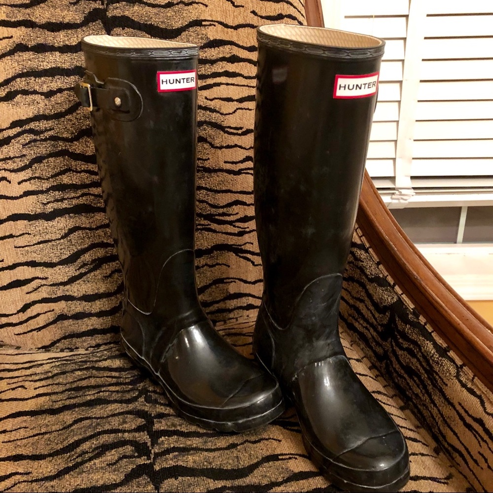 Hunter Black Tall Gloss Rain Boots Size 7